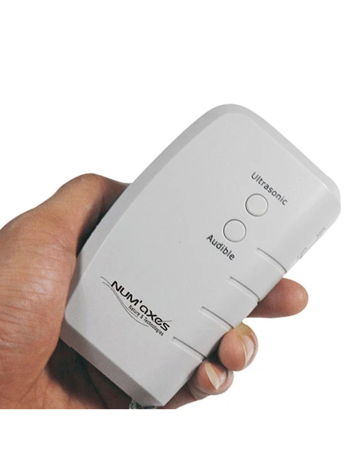 Eyenimal Dog Repeller Num'Axes - Repousse Chien 1 Eyenimal Dog Repeller Num'Axes - Repousse Chien