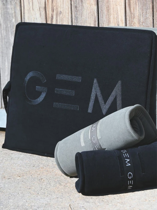 Tapis Nomade Pour Chien 60x80 GEM 4 Tapis Nomade Pour Chien 60x80 GEM – Image 4